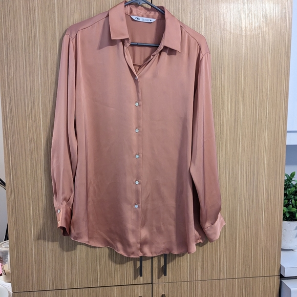 Zara/Satin Effect Shirt Sz M - Picture 2 of 6